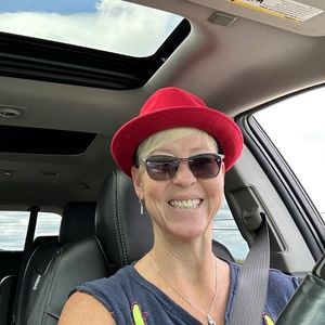 Meet your Posher, Amber